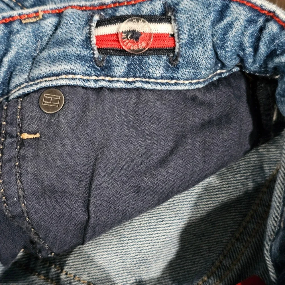 Tommy Hilfiger Boys Size 7 Blue Denim Shorts Classic Five Pocket Style